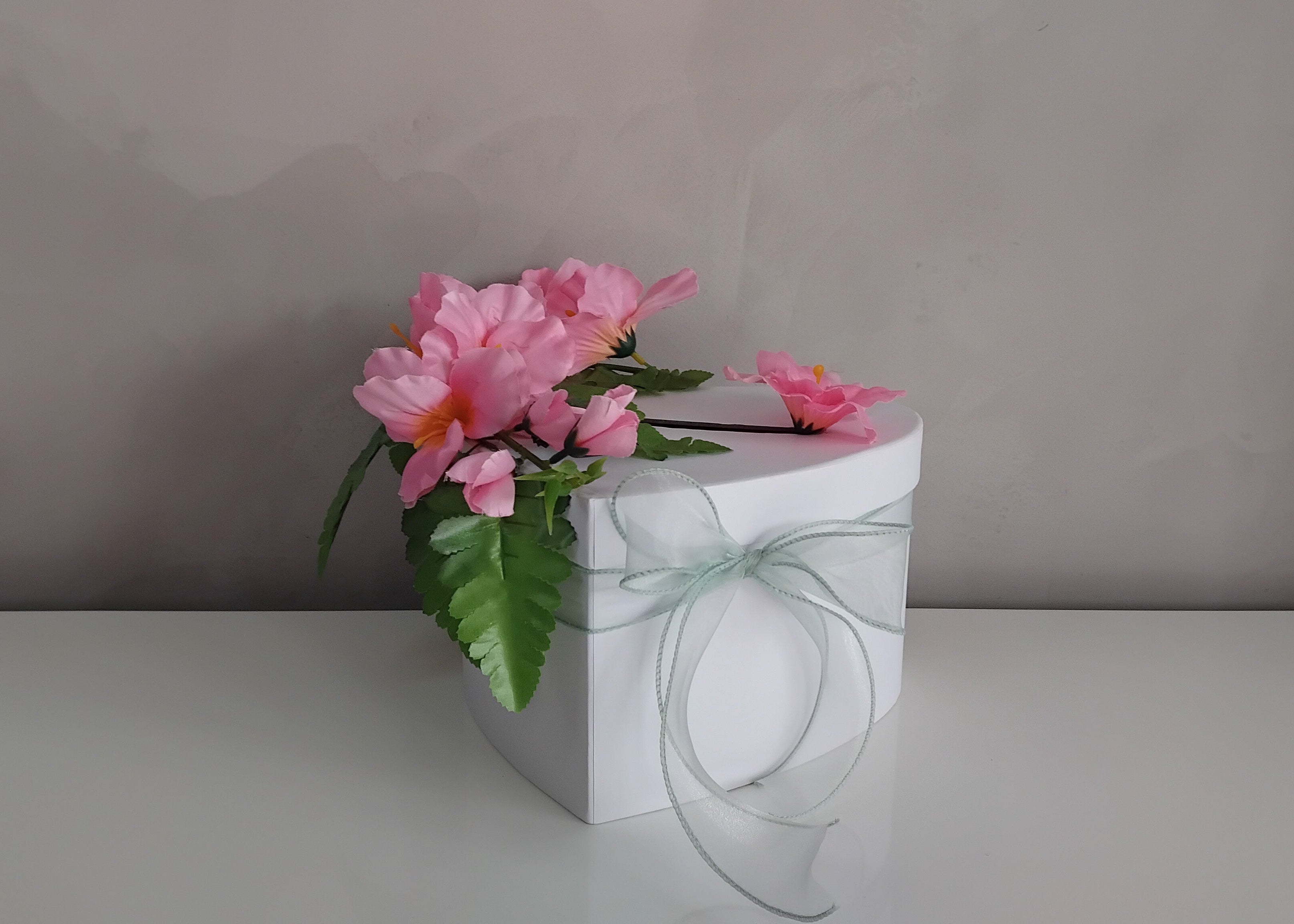Urne mariage cœur fleurie